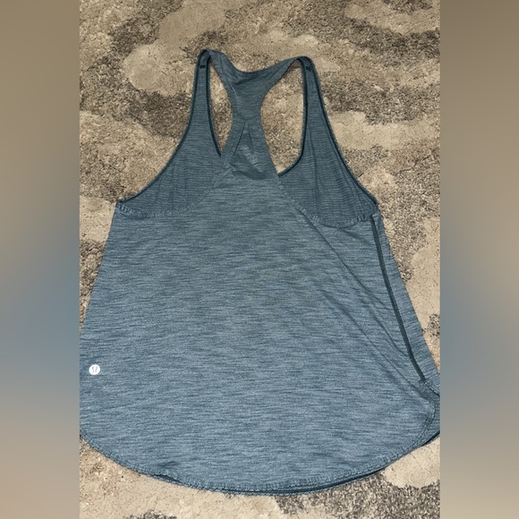 Lululemon tank - Picture 2 of 2